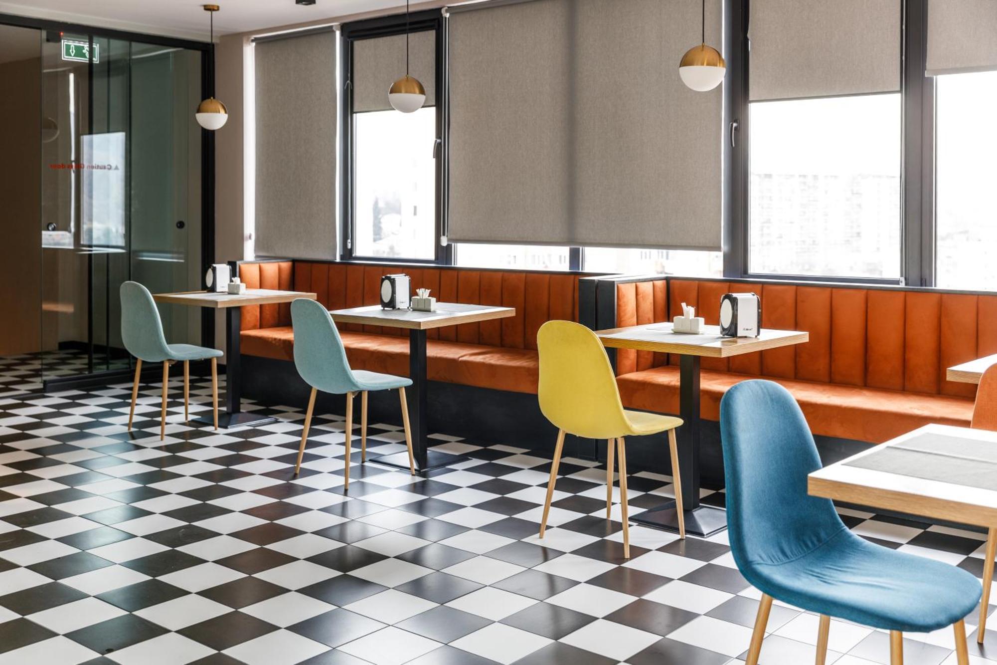 Address Inn Тбилиси Экстерьер фото