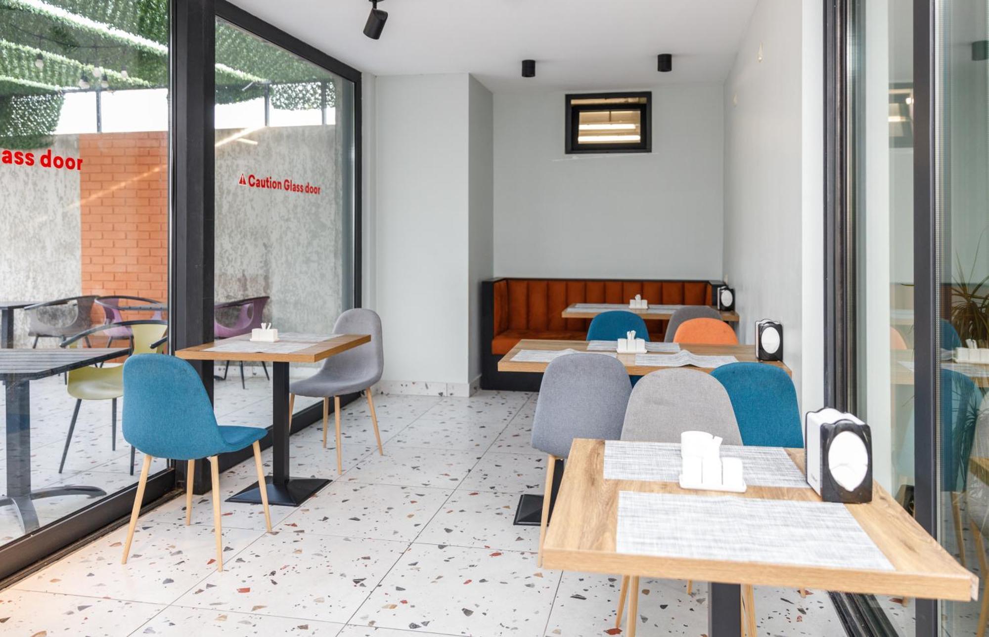 Address Inn Тбилиси Экстерьер фото