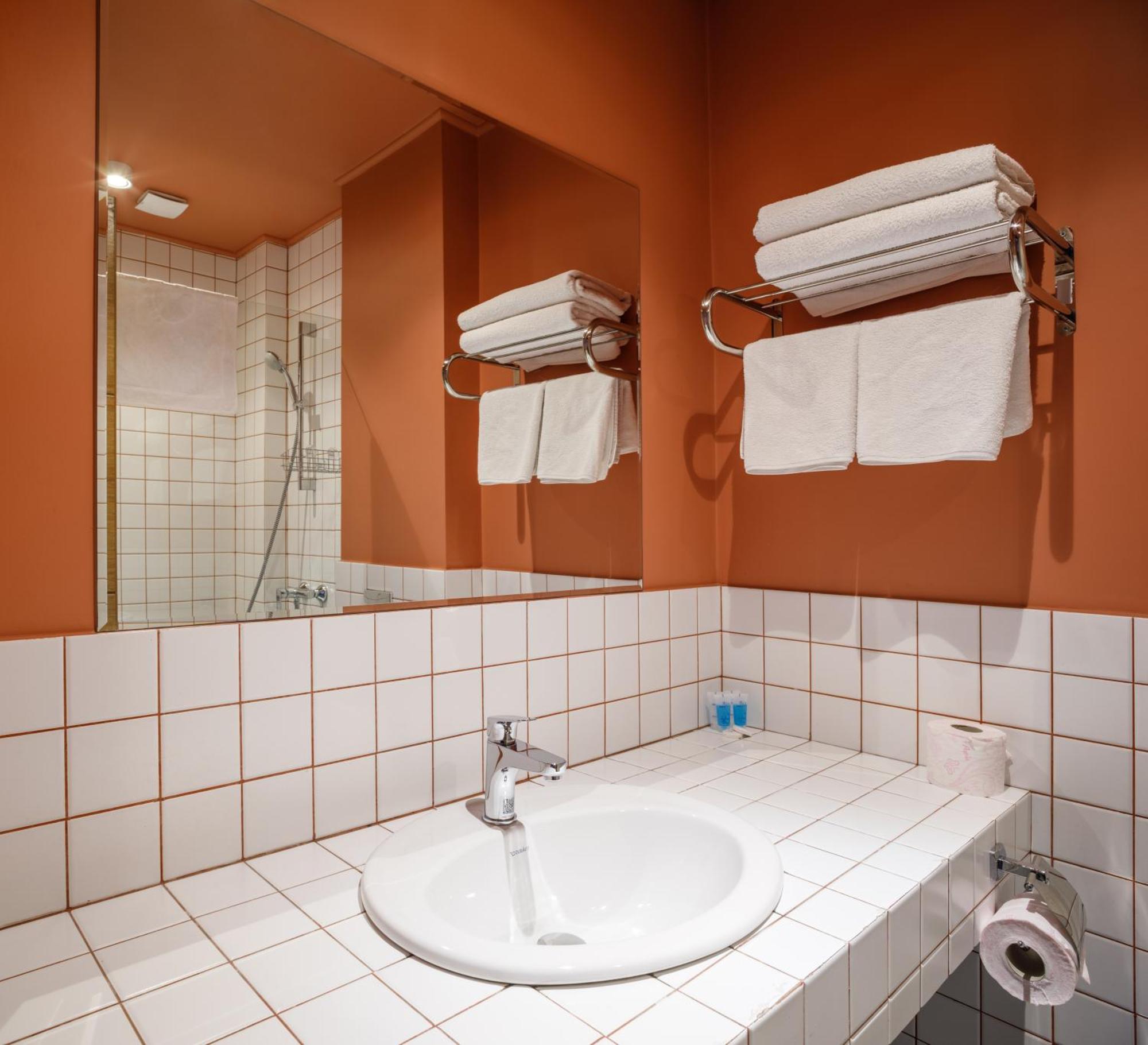 Address Inn Тбилиси Экстерьер фото