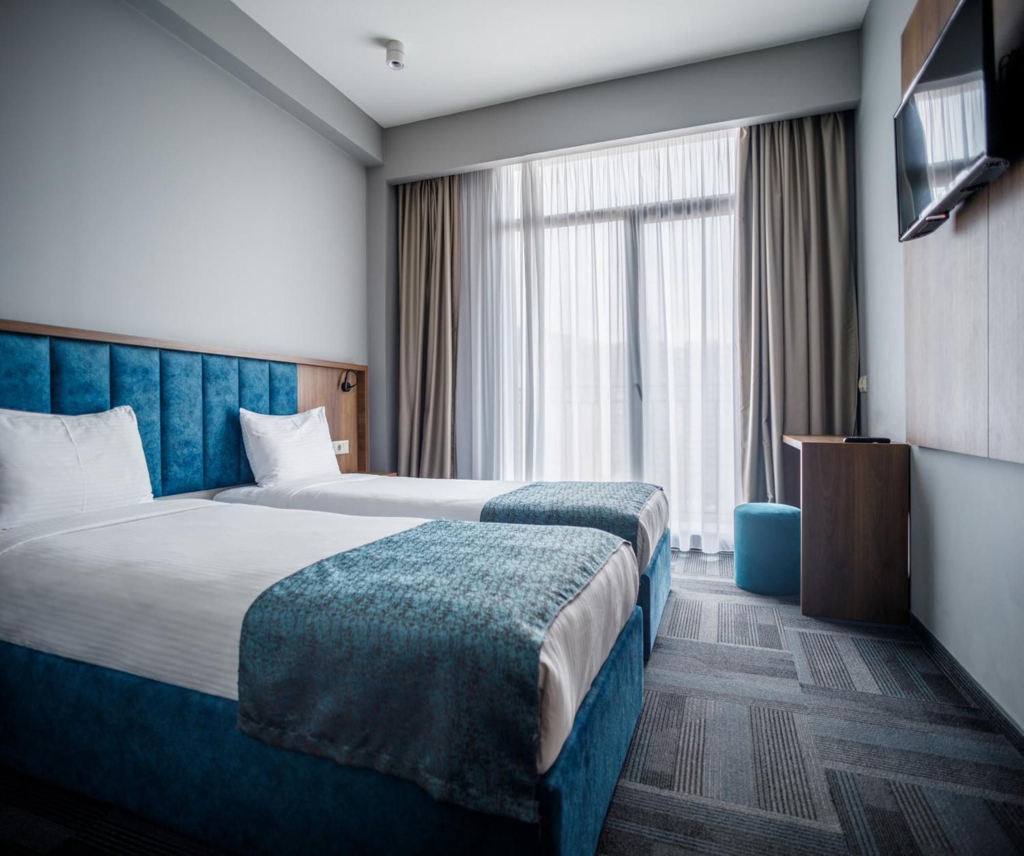 Address Inn Тбилиси Экстерьер фото
